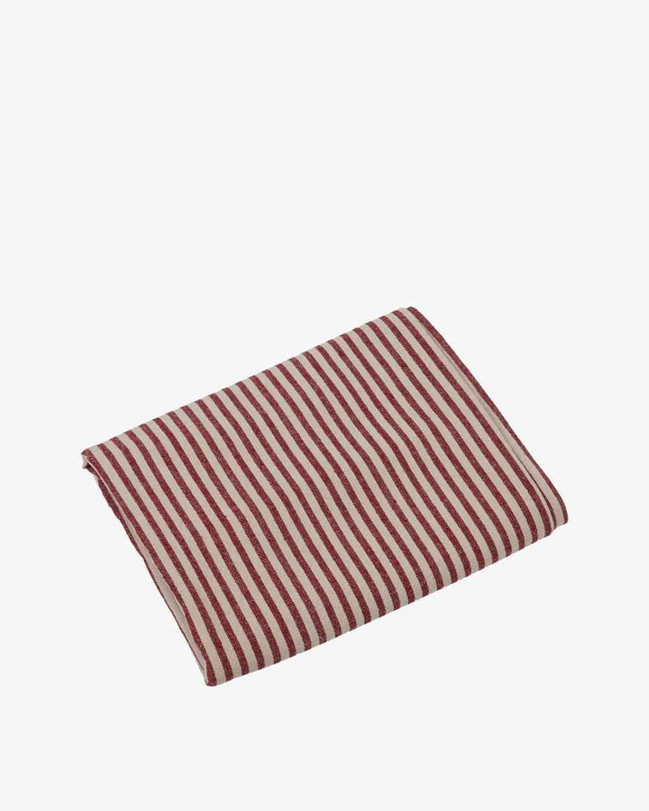 Tovaglia Kisene' – La Misura Perfetta per Ogni Tavolo