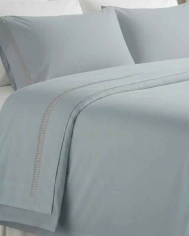 Completo Letto in Percalle con Ricamo Kisené