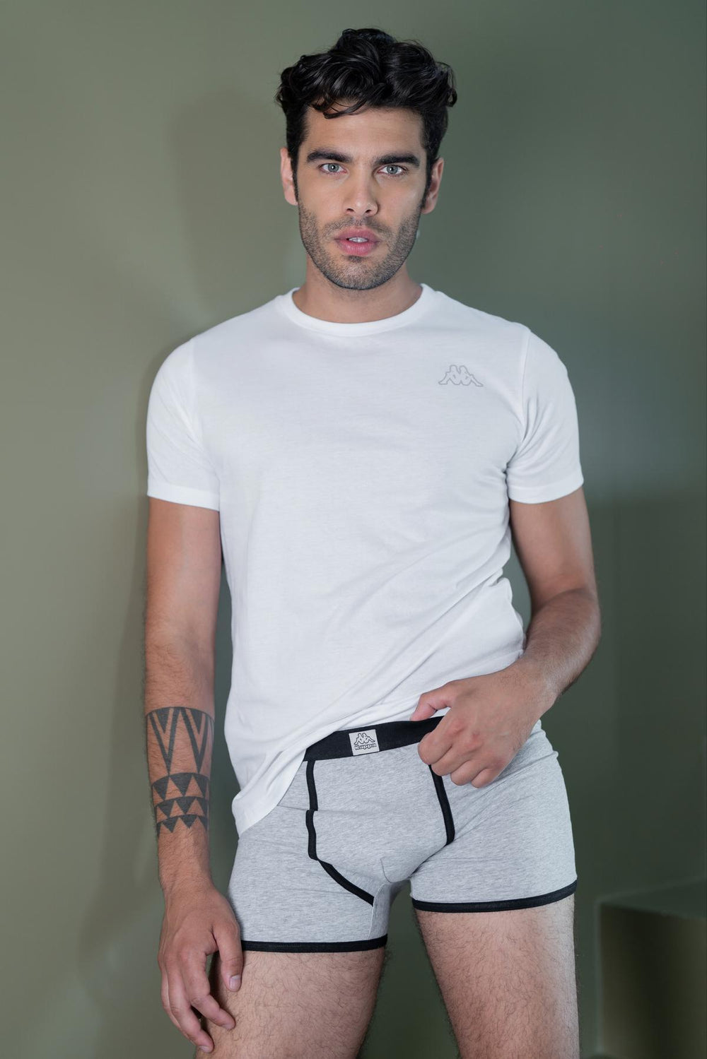 46323_22|ea569973e3f1fef20045c390212b02b9