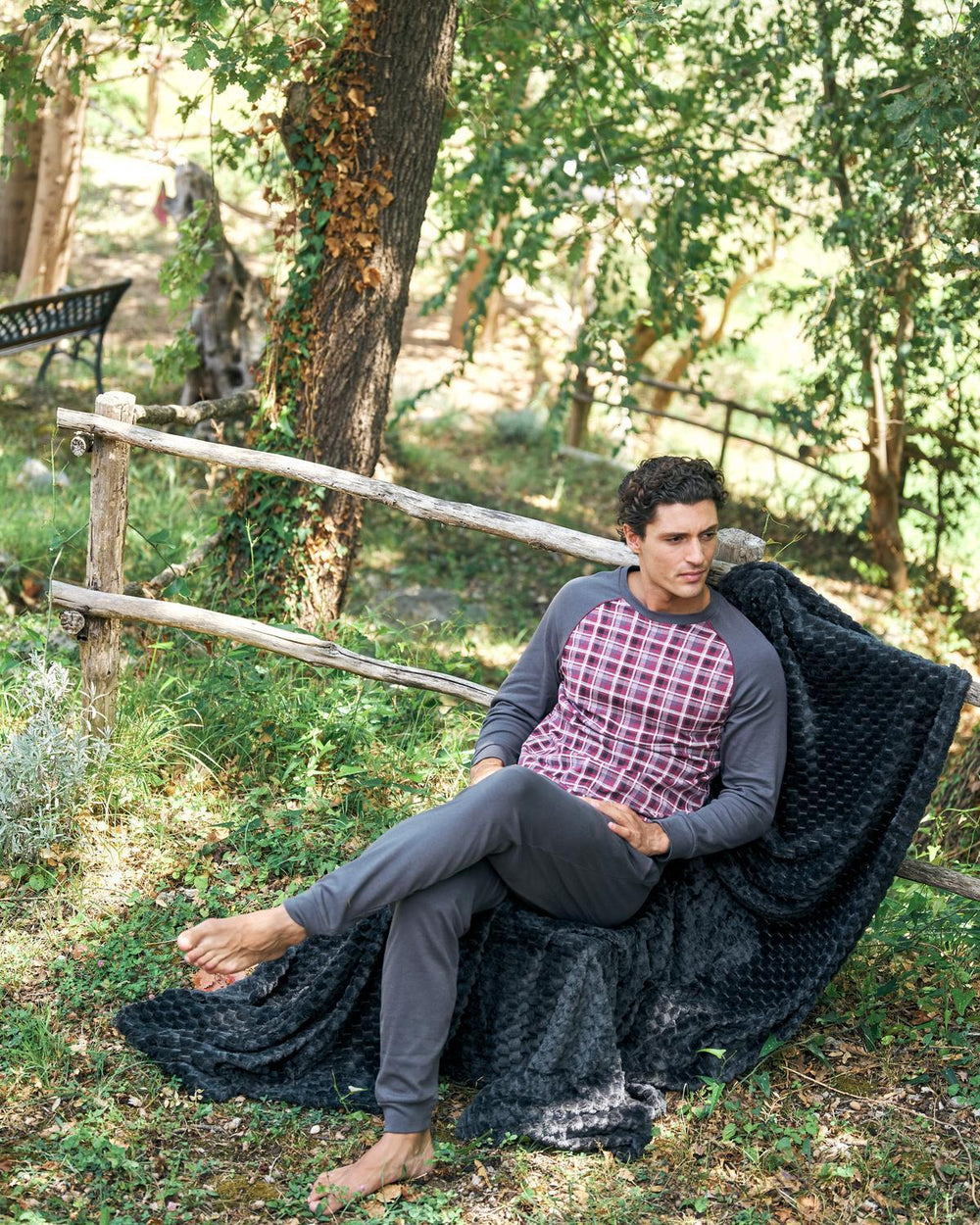 49814_844|cbb475e2b637a9de4ba294d3c3f35636