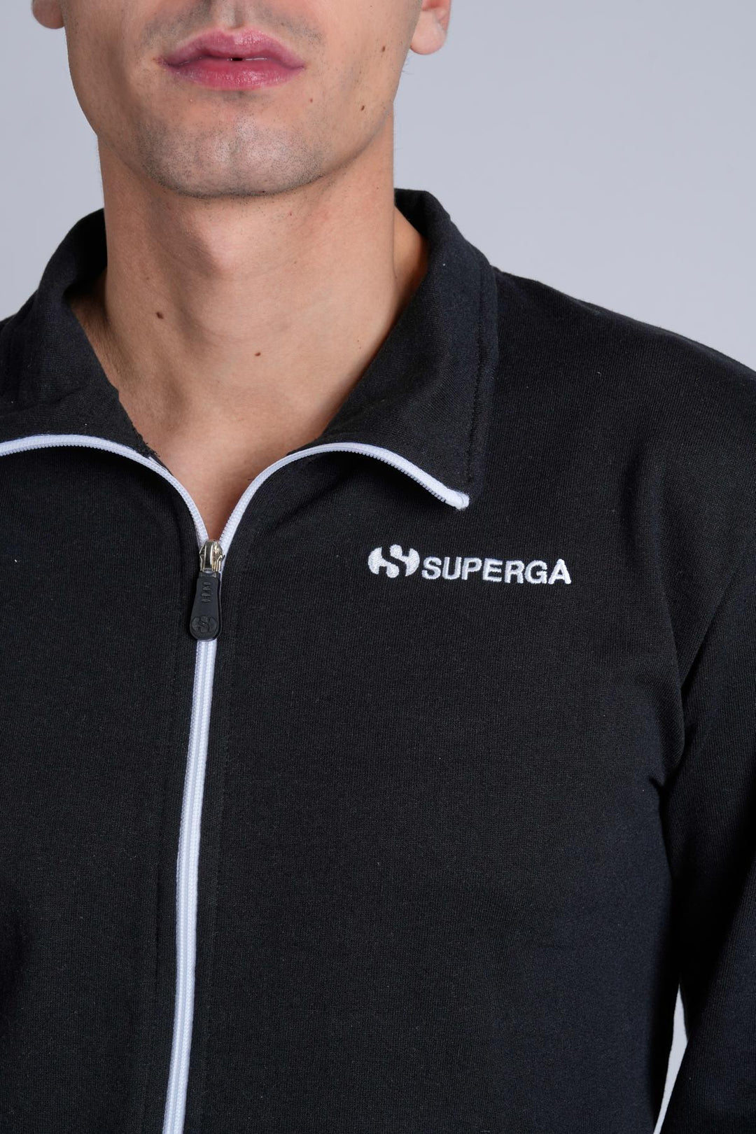 49963_901_3|895a1462eb6f839704843bed9e66ff82